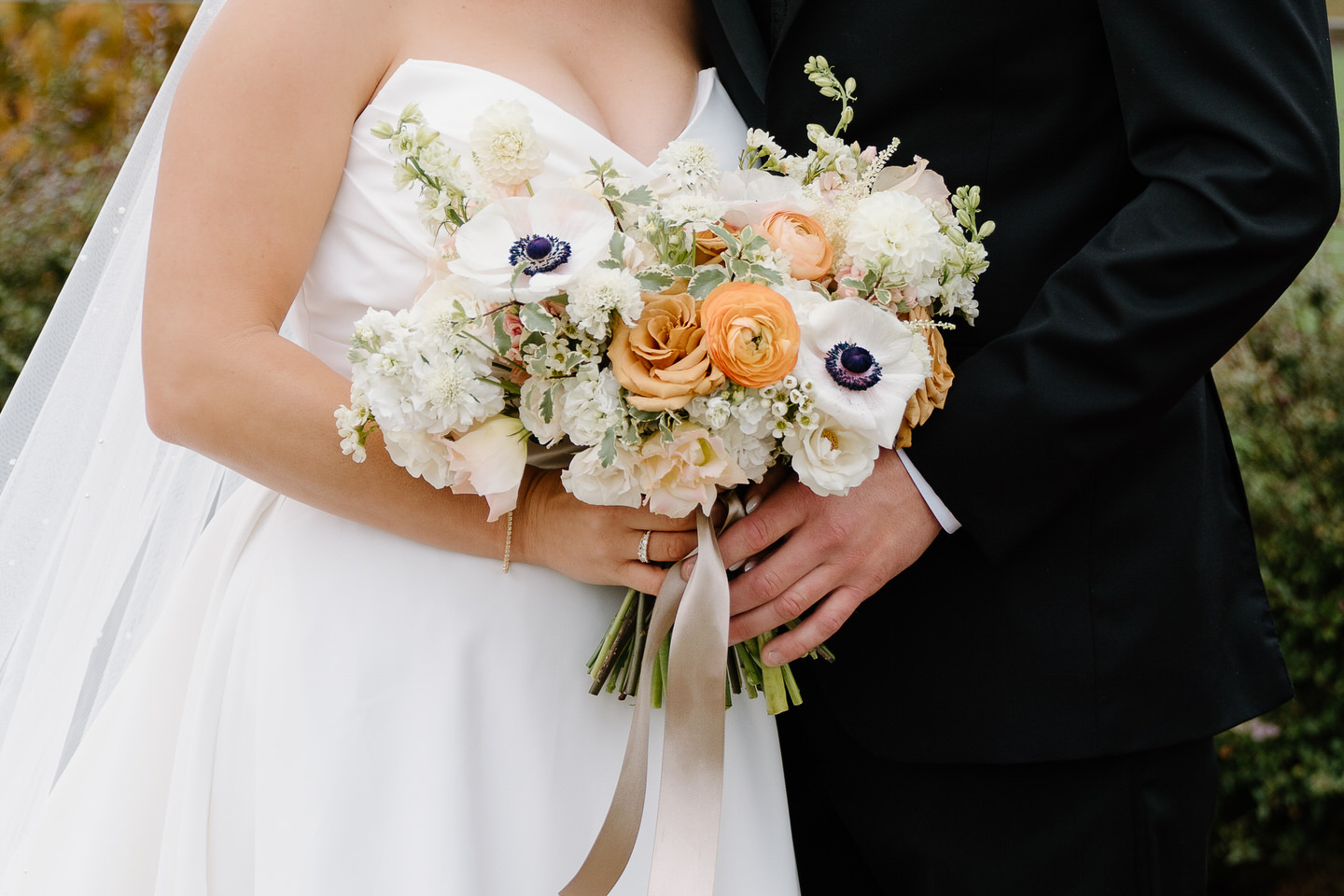 Close up of the bride's fall themed wedding bouquet.