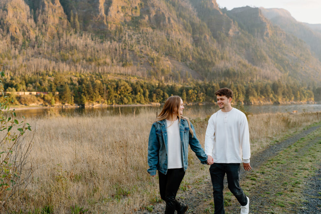 Fall engagement session in Oregon