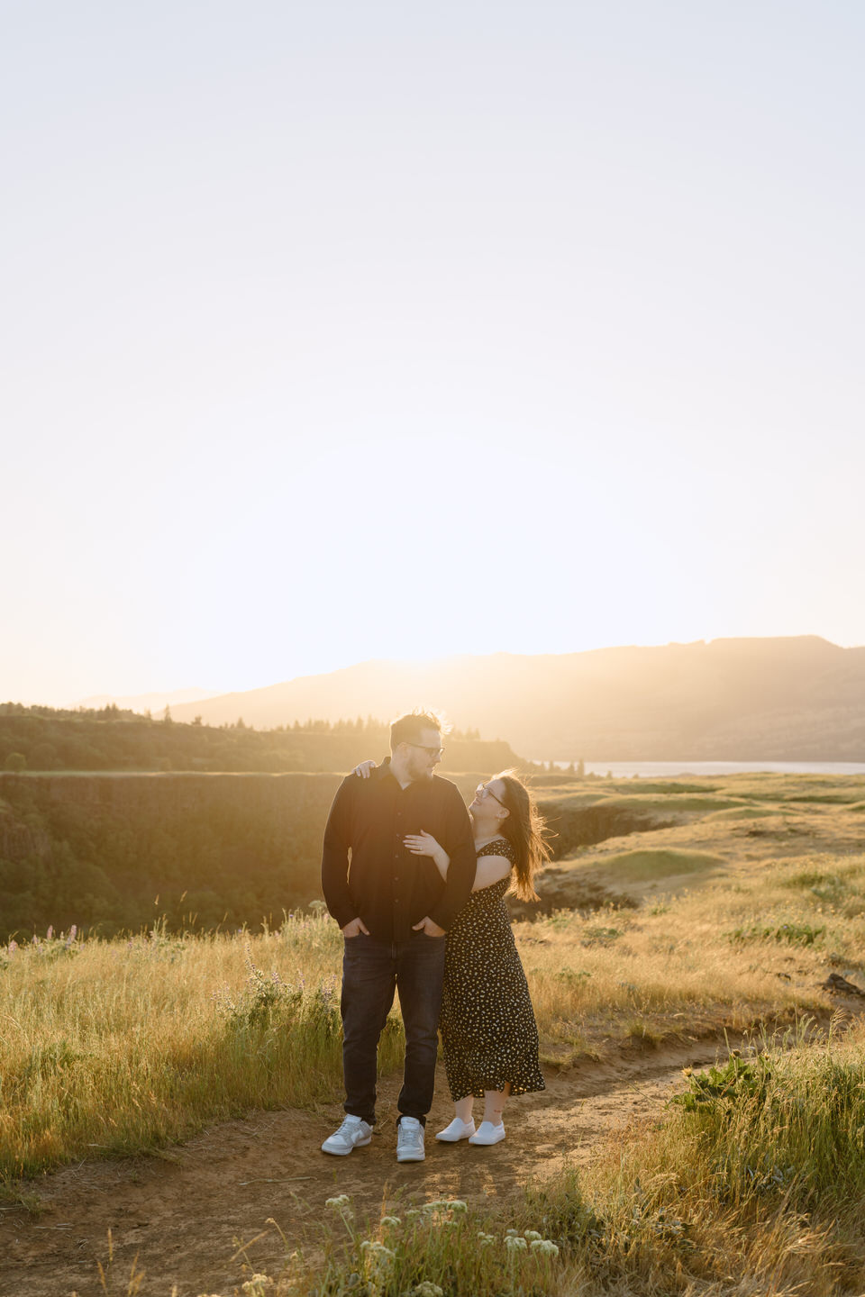 columbia gorge wildflower engagement session