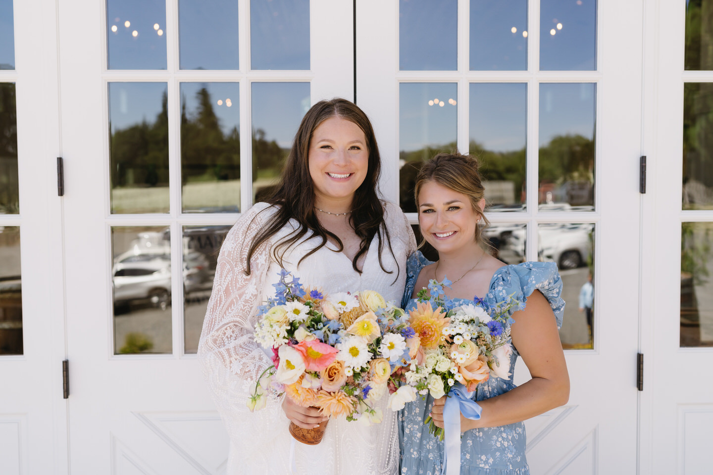 Colorful bride and bridesmaid bouquets