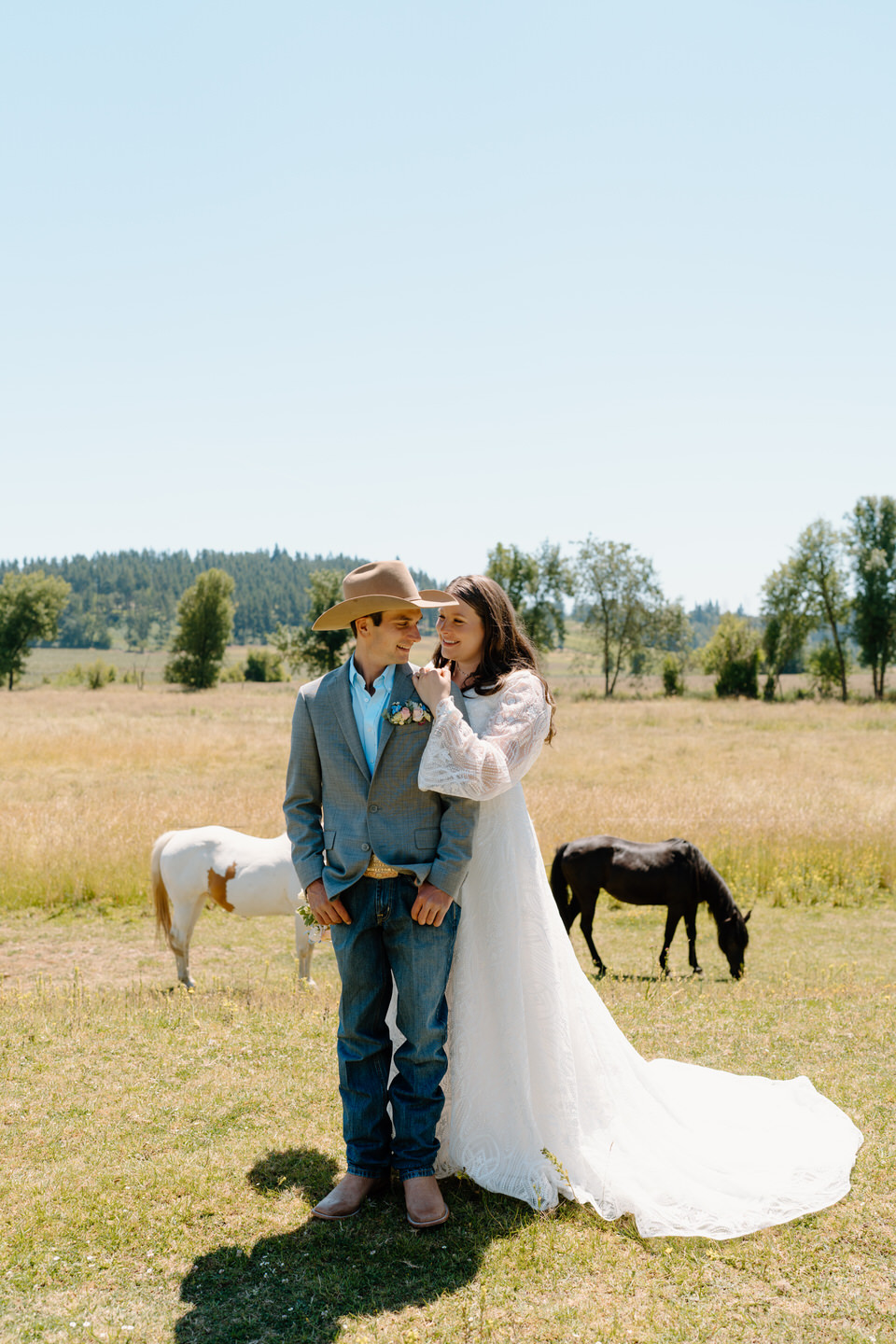 The Farm on Golden Hill wedding with horses