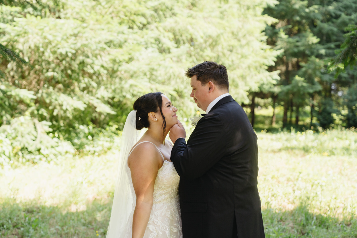 Springwater Lakes Estate wedding with lots of greenery