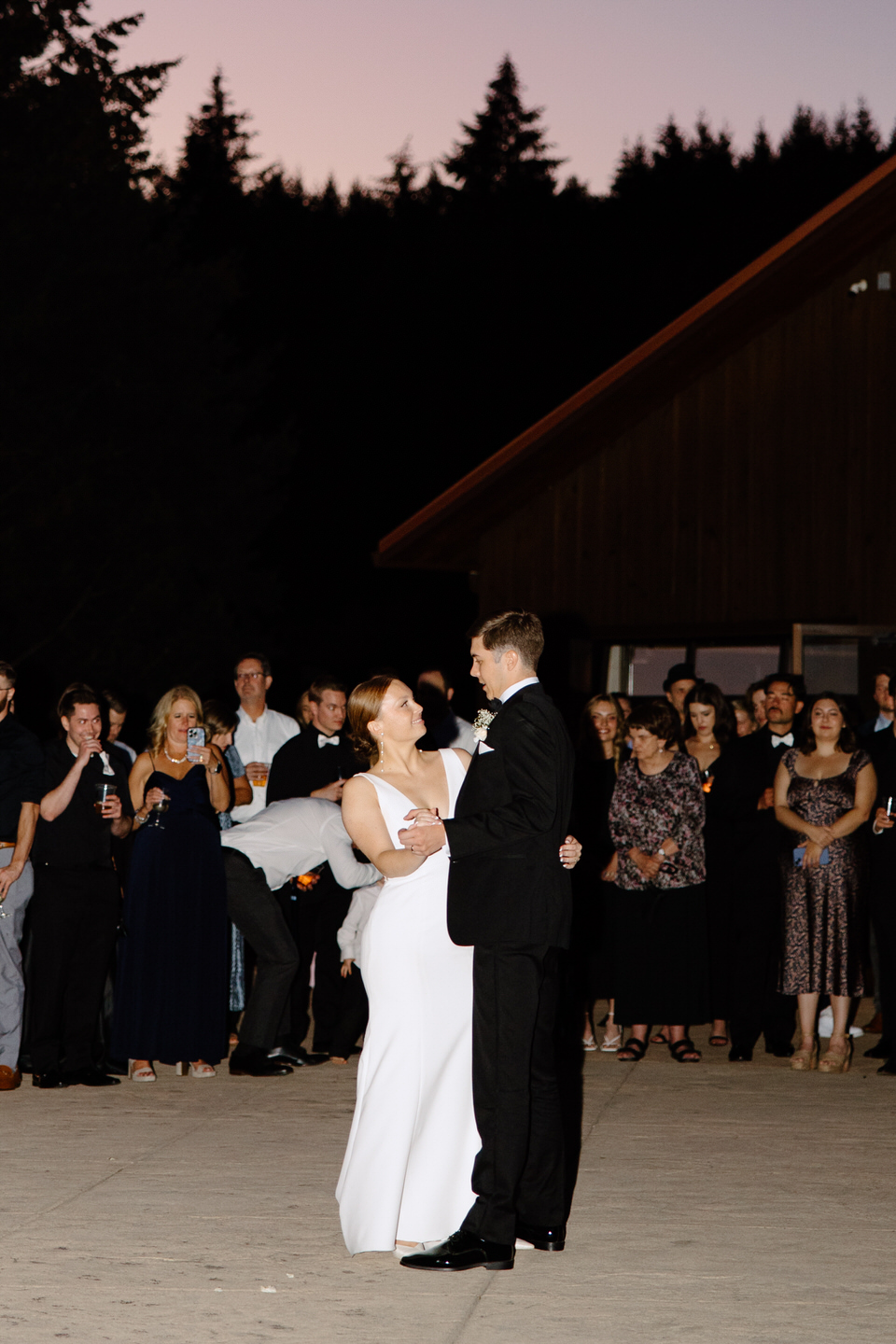 Bride and groom first dance photos