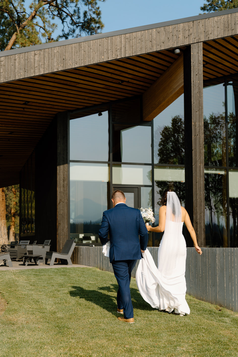 Black Butte Ranch wedding at the lodge.