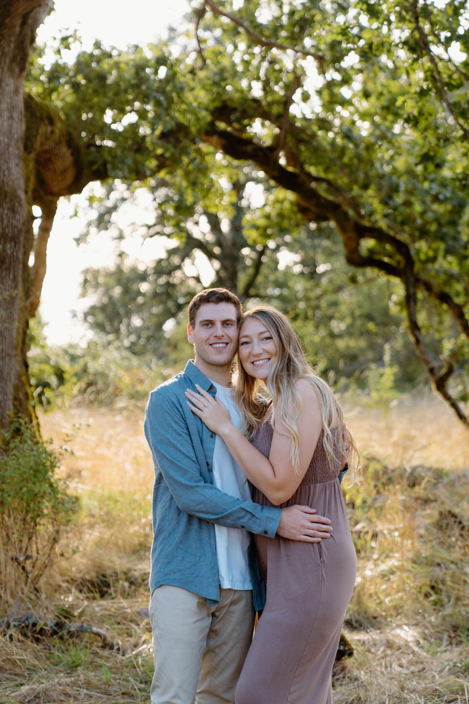 Engagement photo location with an oak tree in the Columbia River Gorge