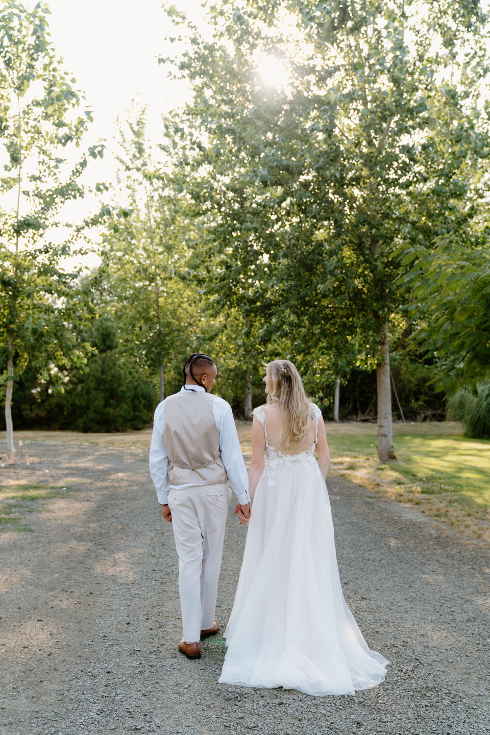 The best time to get married in Oregon is July, when it's likely to be sunny and pleasant.