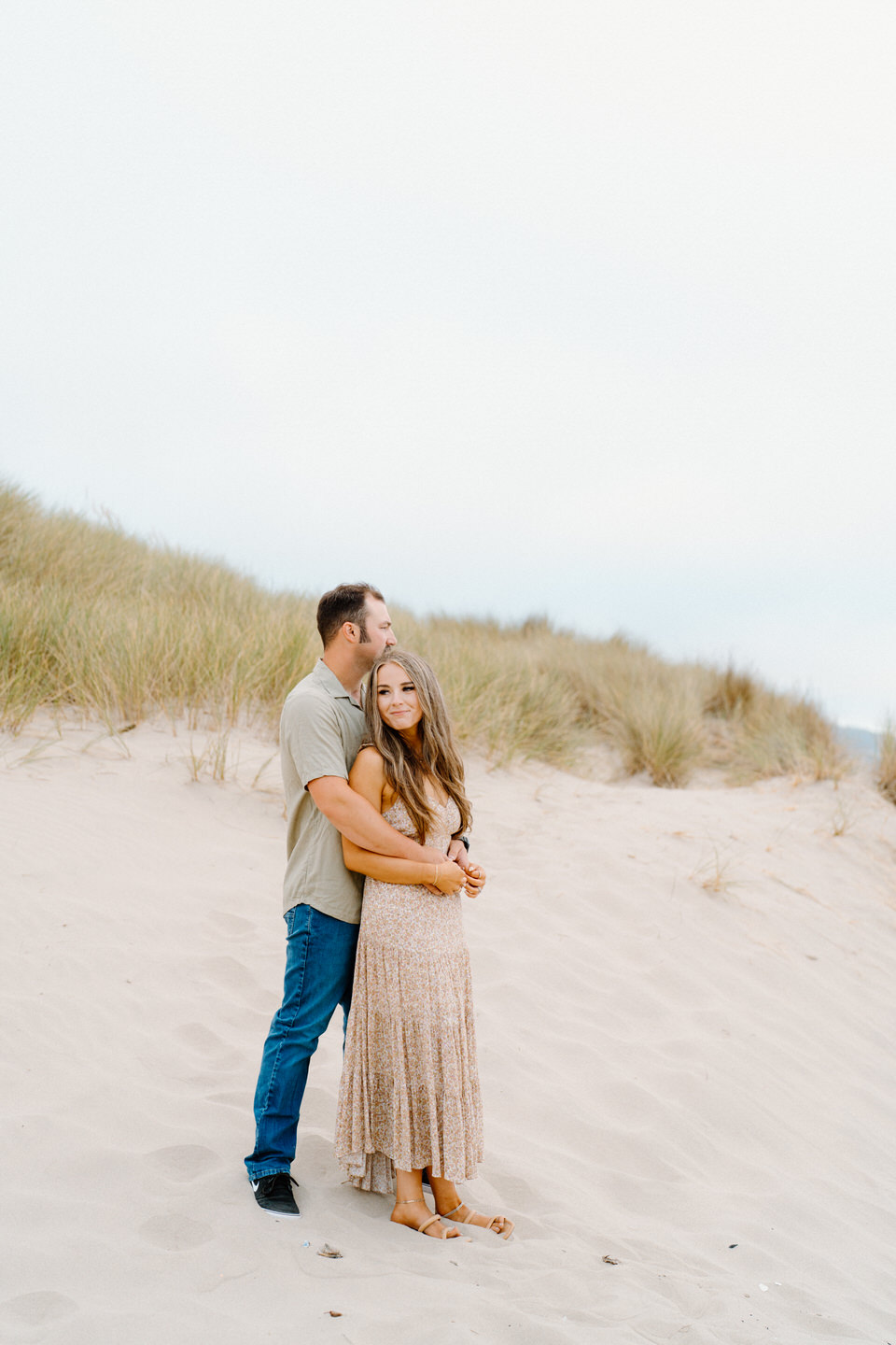 Romantic couples photos on the Oregon coast